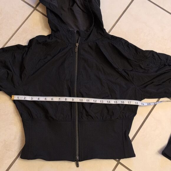 Lululemon Ruched Ribbed-Waist Jacket Black Cropped Size S - Picture 7 of 10